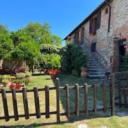 Апартаменты Casale Le Querce Кастельнуово-Берарденга Экстерьер фото