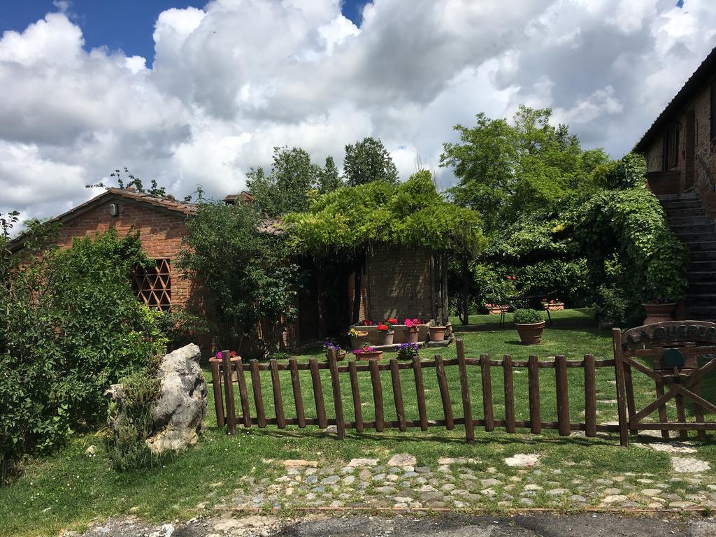 Апартаменты Casale Le Querce Кастельнуово-Берарденга Экстерьер фото